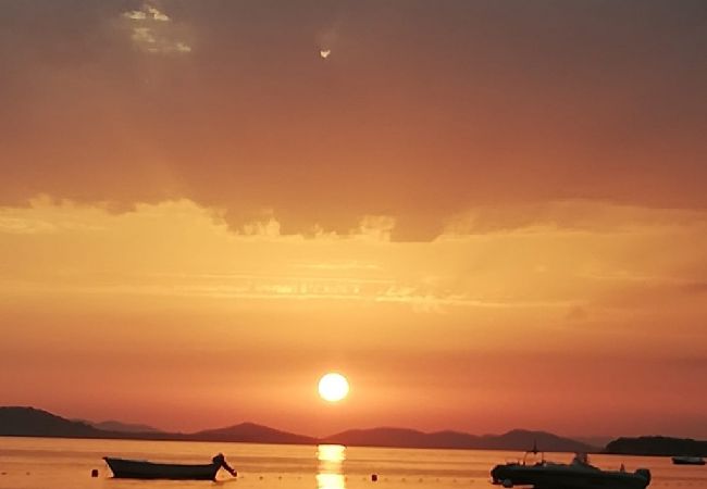 Appartement à Pirovac - Appartement dans Pirovac avec vue mer, terrasse, Climatisation, WIFI (4925-2) Appartement à Pirovac - Appartement dans Pirovac avec vue mer, terrasse, Climatisation, WIFI (4925-2)