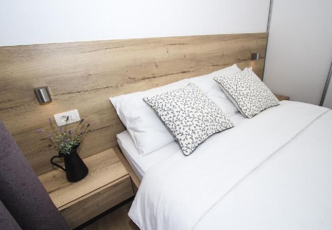 Appartement à Vodice - Appartement dans Vodice avec Climatisation, WIFI, Lave-vaisselle (4932-5) Appartement à Vodice - Appartement dans Vodice avec Climatisation, WIFI, Lave-vaisselle (4932-5)