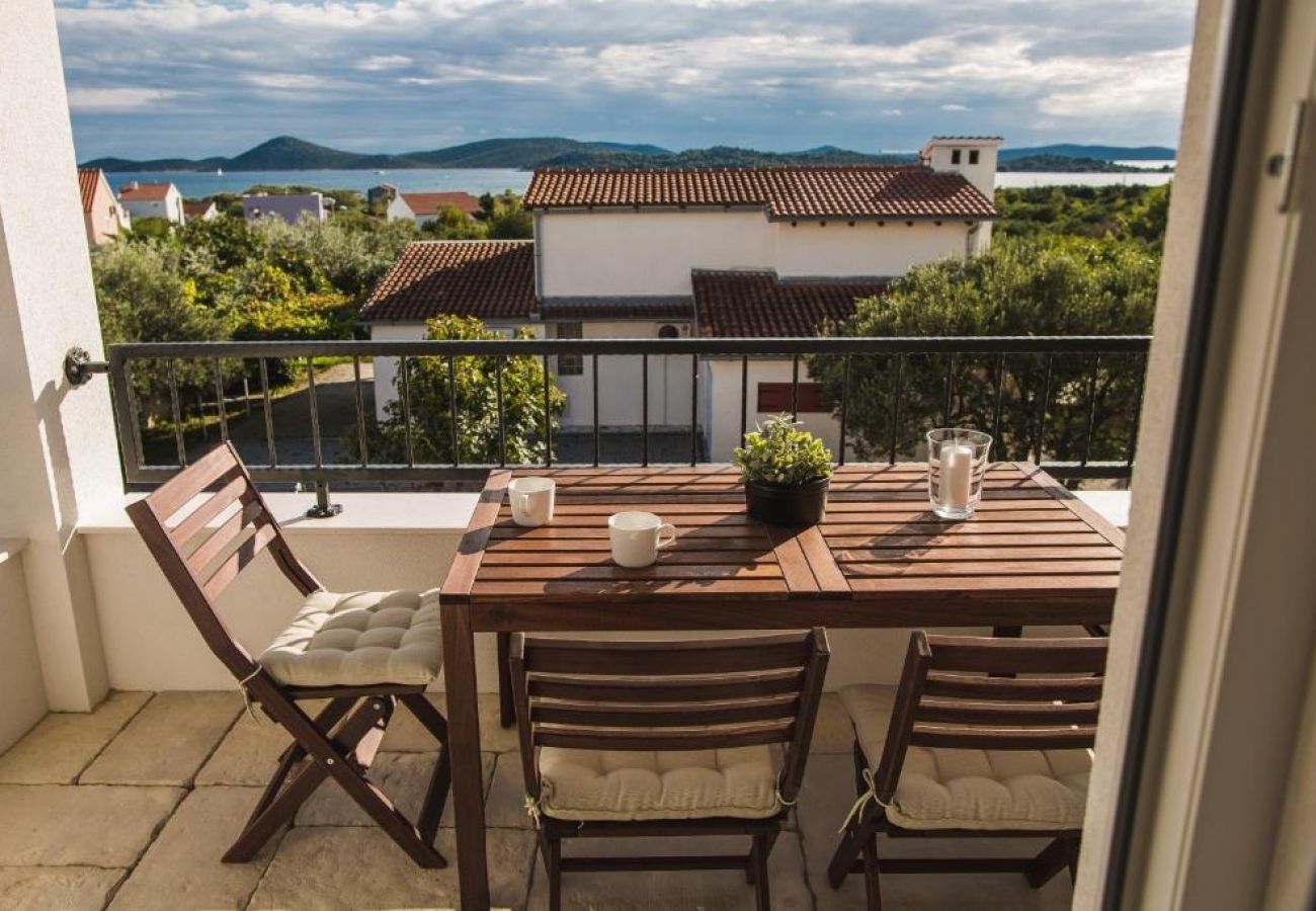 Appartement à Vodice - Appartement dans Vodice avec terrasse, Climatisation, WIFI, Lave-vaisselle (4932-4)