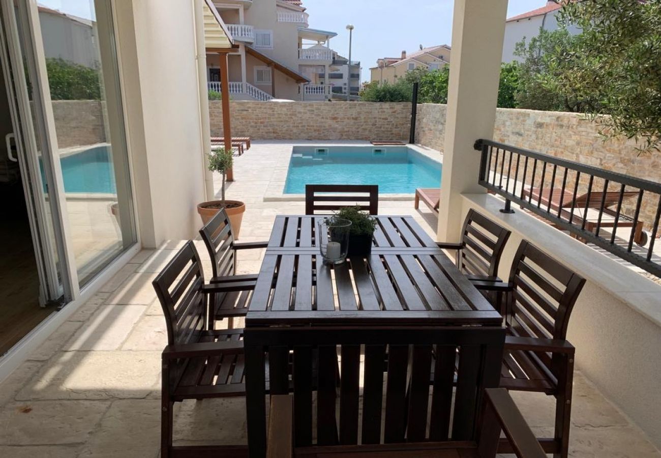 Appartement à Vodice - Appartement dans Vodice avec terrasse, Climatisation, WIFI, Lave-vaisselle (4932-3)