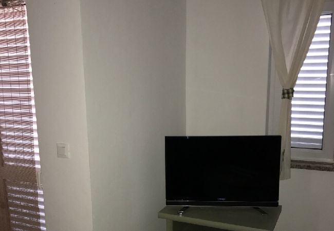 Appartement à Sukošan - Appartement dans Sukošan avec Balcon, Climatisation, WIFI (4941-4) Appartement à Sukošan - Appartement dans Sukošan avec Balcon, Climatisation, WIFI (4941-4)