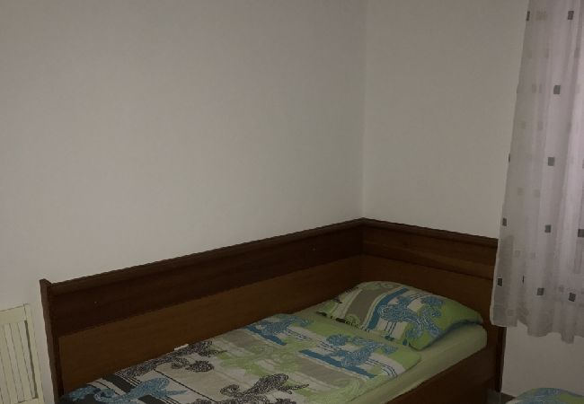 Appartement à Sukošan - Appartement dans Sukošan avec Balcon, Climatisation, WIFI (4941-4) Appartement à Sukošan - Appartement dans Sukošan avec Balcon, Climatisation, WIFI (4941-4)