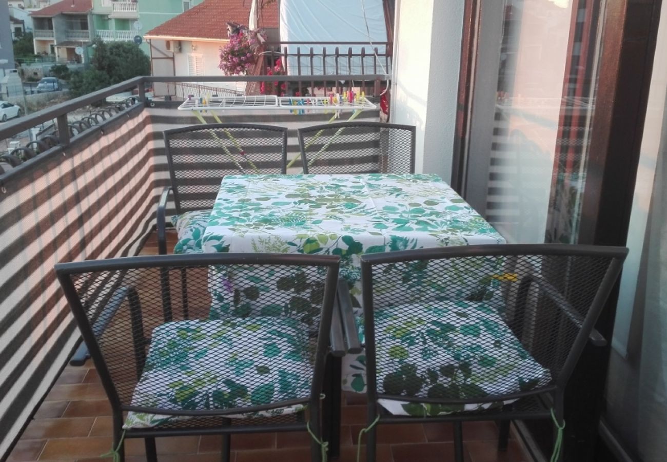 Appartement à Šibenik-Brodarica - Appartement dans Brodarica avec vue mer, Balcon, Climatisation, WIFI (4731-5)