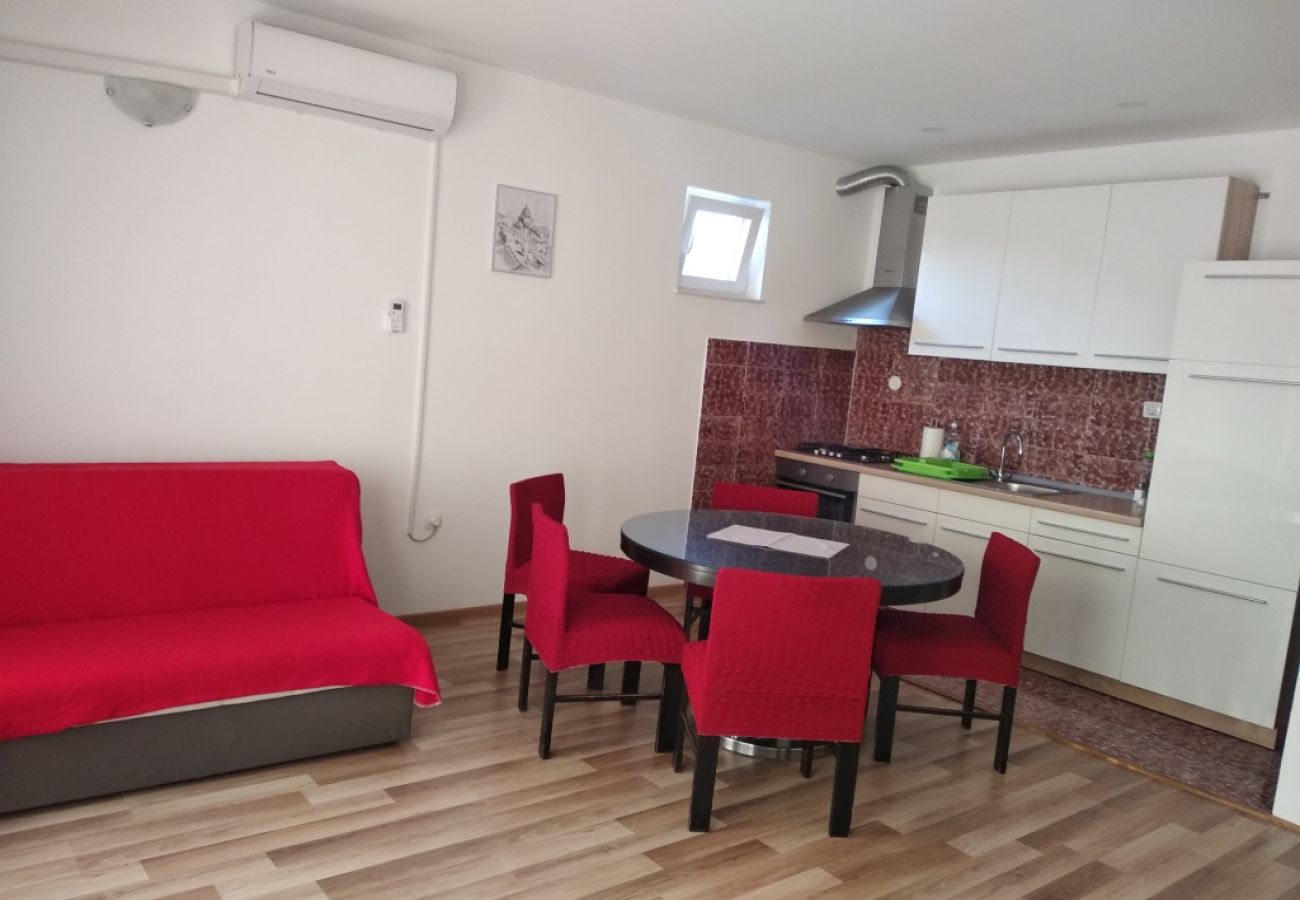 Appartement à Šibenik-Brodarica - Appartement dans Brodarica avec vue mer, Balcon, Climatisation, WIFI (4731-5)