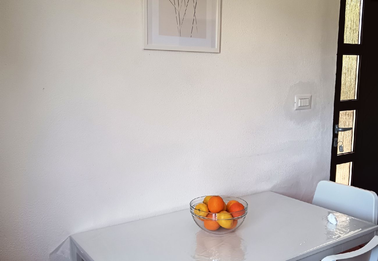 Appartement à Povlja - Appartement dans Povlja avec vue mer, terrasse, Climatisation, WIFI (4991-2)