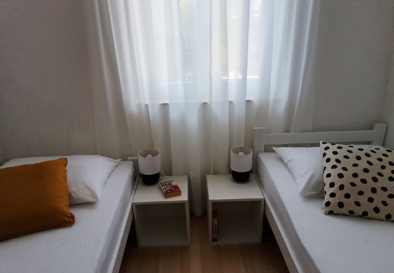 Appartement à Povlja - Appartement dans Povlja avec vue mer, terrasse, Climatisation, WIFI (4991-2)