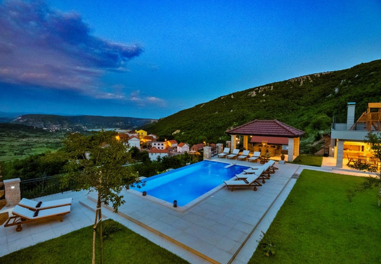 Maison à Imotski - Ferienhaus in Imotski mit Terrasse, Klimaanlage, W-LAN, Waschmaschine (4978-1)