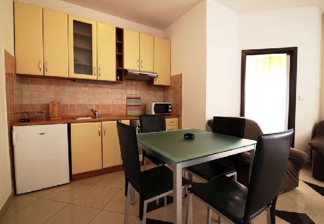 Appartement à Zadar - Appartement dans Zadar avec Balcon, Climatisation, WIFI (858-3) Appartement à Zadar - Appartement dans Zadar avec Balcon, Climatisation, WIFI (858-3)