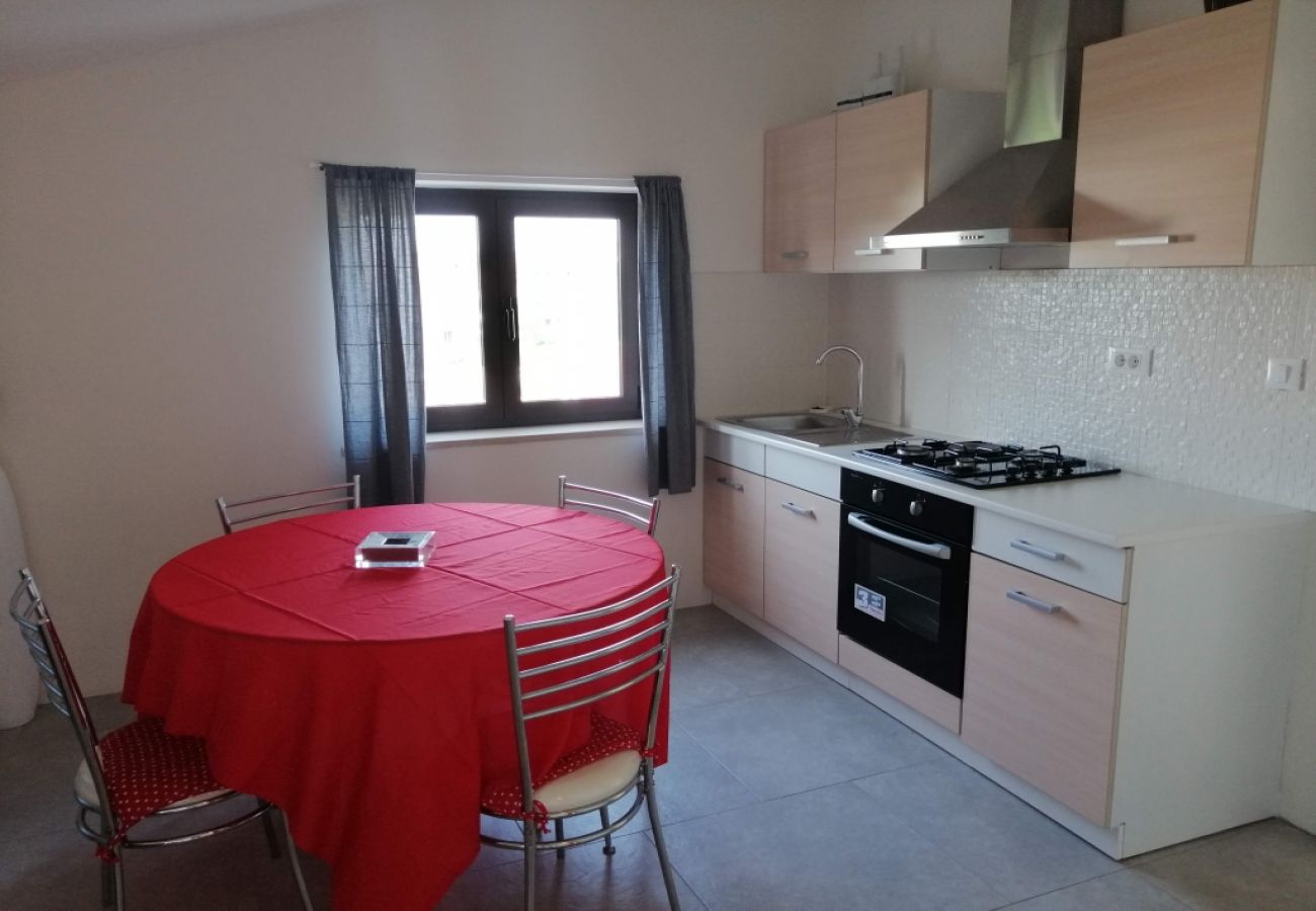 Appartement à Funtana - Appartement dans Funtana avec Balcon, Climatisation, WIFI, Machine à laver (4982-3)