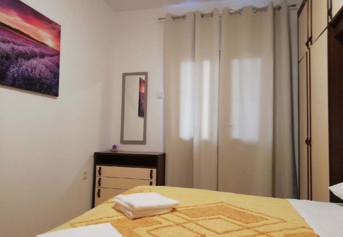 Appartement à Nin - Appartement dans Nin avec loggia, Climatisation, WIFI, Machine à laver (4986-1)