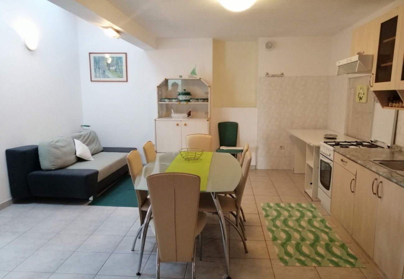 Appartement à Funtana - Appartement dans Funtana avec terrasse, Climatisation, WIFI, Machine à laver (4982-6)