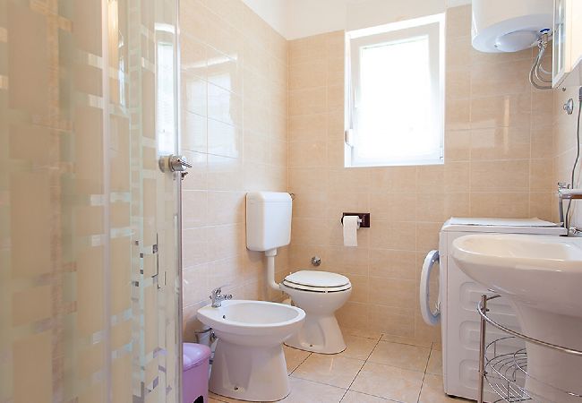 Appartement à Porec - Appartement dans Poreč avec Balcon, Climatisation, WIFI, Machine à laver (4928-10) Appartement à Porec - Appartement dans Poreč avec Balcon, Climatisation, WIFI, Machine à laver (4928-10)