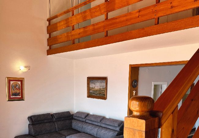 Appartement à Murter - Appartement dans Murter avec vue mer, terrasse, Climatisation, WIFI (5026-3) Appartement à Murter - Appartement dans Murter avec vue mer, terrasse, Climatisation, WIFI (5026-3)