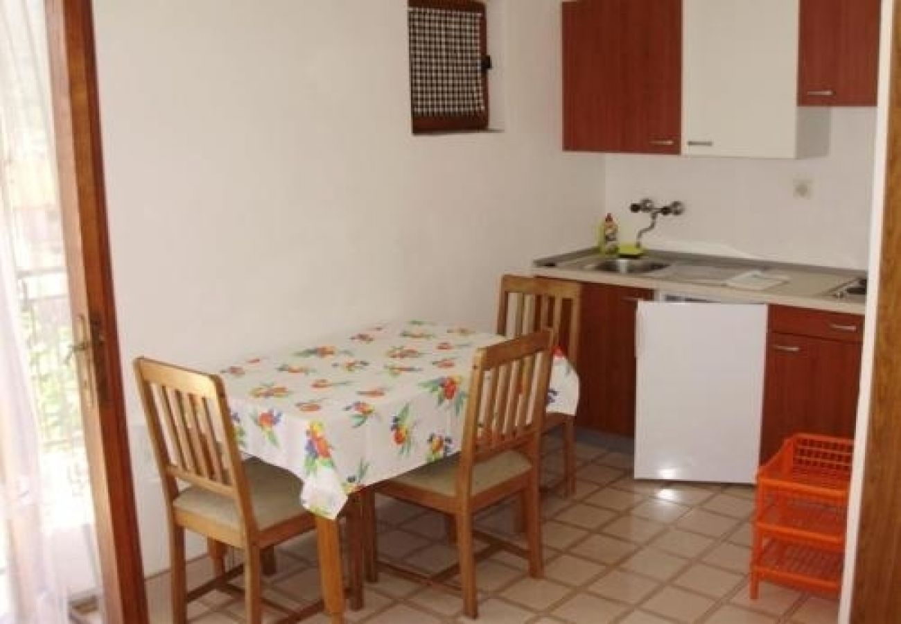 Appartement à Stari Grad - Appartement dans Stari Grad (Hvar) avec Balcon, Climatisation, WIFI, Lave-vaisselle (5028-2)