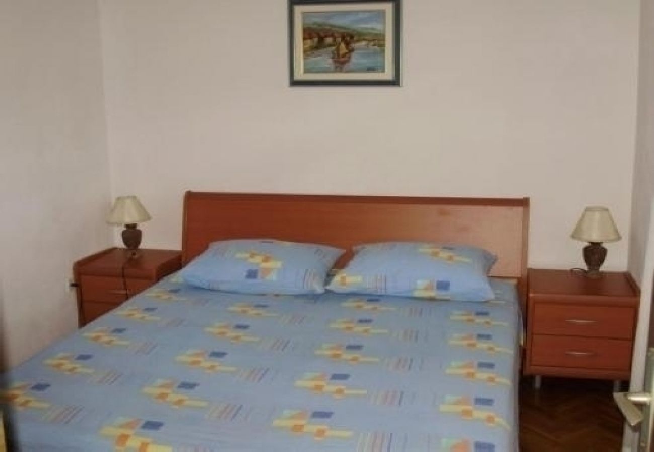 Appartement à Stari Grad - Appartement dans Stari Grad (Hvar) avec Balcon, Climatisation, WIFI, Lave-vaisselle (5028-2)