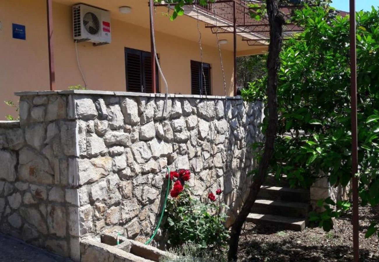 Appartement à Stari Grad - Appartement dans Stari Grad (Hvar) avec Balcon, Climatisation, WIFI, Lave-vaisselle (5028-2)