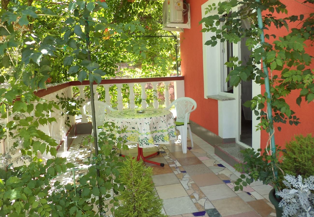 Appartement à Lopar - Appartement dans Lopar avec terrasse, Climatisation, WIFI, Machine à laver (4229-3)