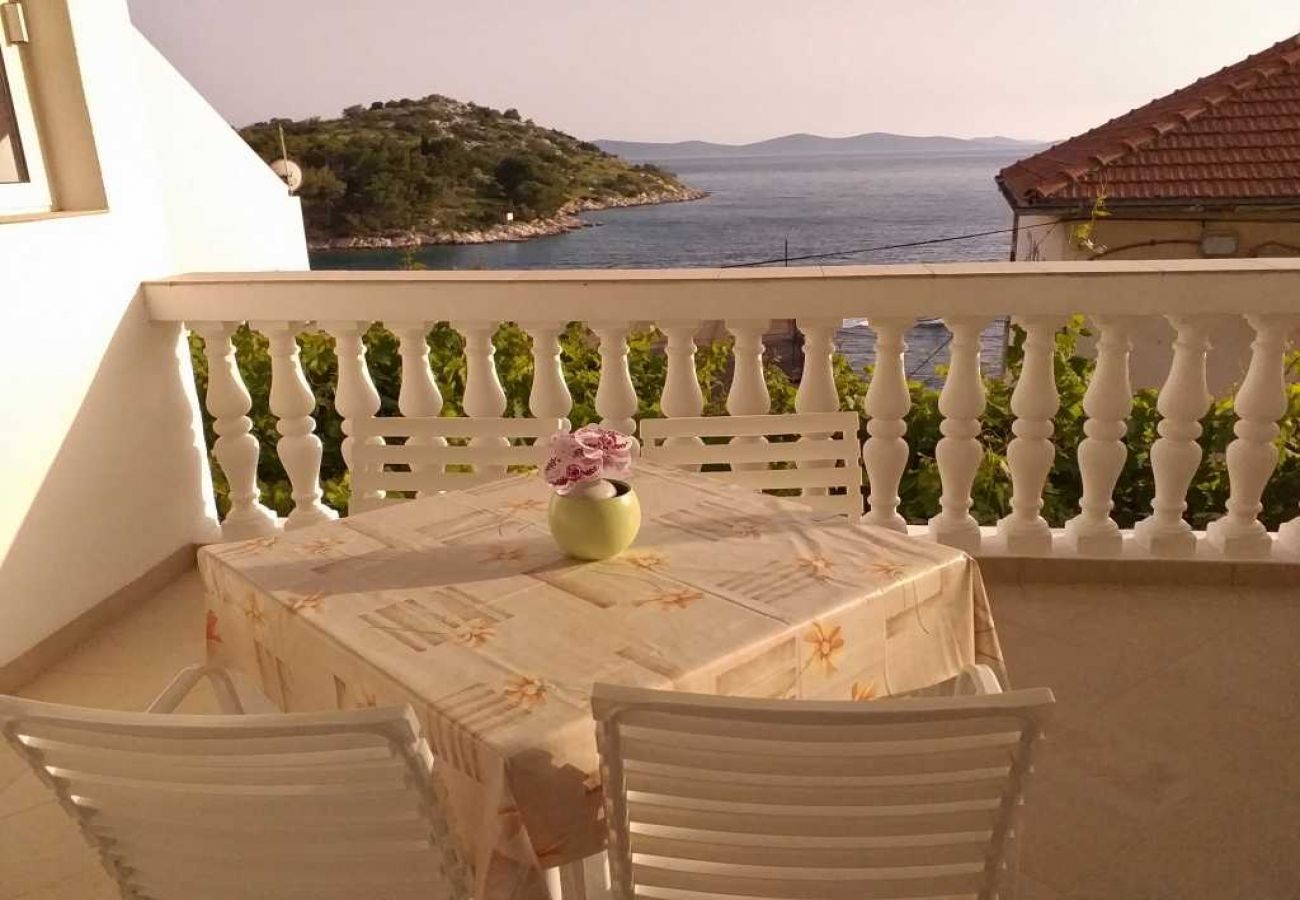 Appartement à Tribunj - Appartement dans Tribunj avec vue mer, Balcon, Climatisation, WIFI (5035-1)