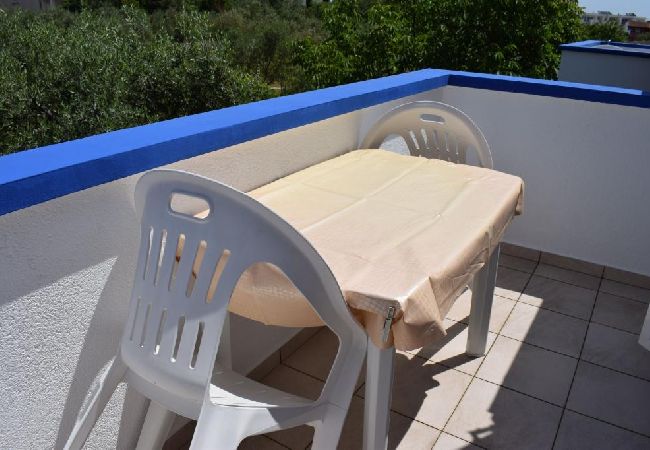 Appartement à Tribunj - Appartement dans Tribunj avec vue mer, Balcon, Climatisation, WIFI (5034-3) Appartement à Tribunj - Appartement dans Tribunj avec vue mer, Balcon, Climatisation, WIFI (5034-3)