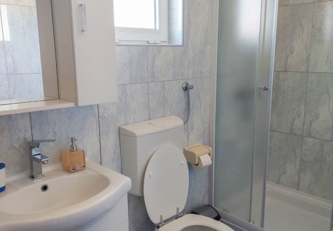 Appartement à Tribunj - Appartement dans Tribunj avec vue mer, Balcon, Climatisation, WIFI (5034-3)