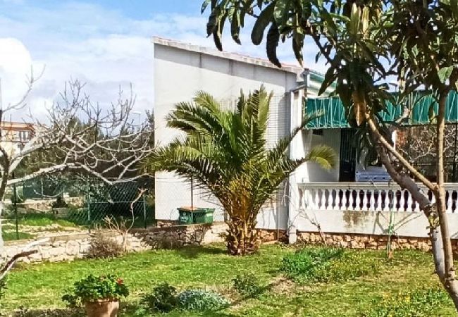 Studio à Tribunj - Appartement Studio dans Tribunj avec terrasse, Climatisation, WIFI, Machine à laver (5040-2) Studio à Tribunj - Appartement Studio dans Tribunj avec terrasse, Climatisation, WIFI, Machine à laver (5040-2)