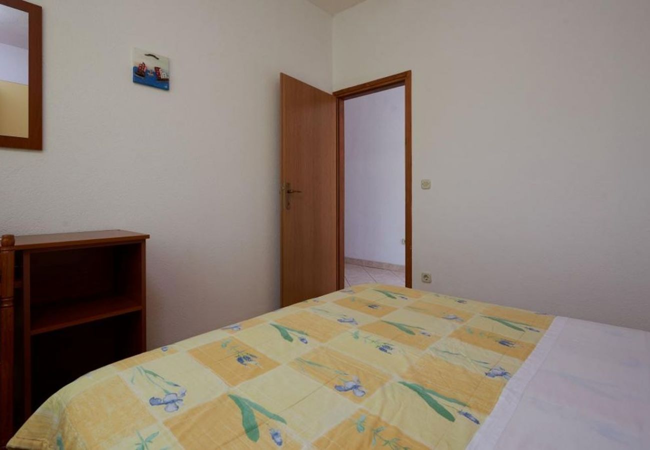 Appartement à Seget Vranjica - Appartement dans Seget Vranjica avec vue mer, Balcon, Climatisation, WIFI (5052-3)