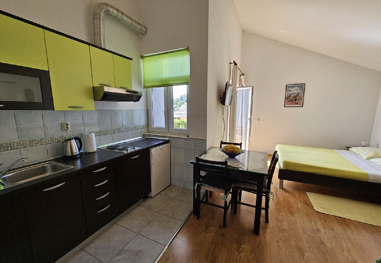 Studio à Duce - Appartement Studio dans Duće avec vue mer, Balcon, Climatisation, WIFI (5067-6)