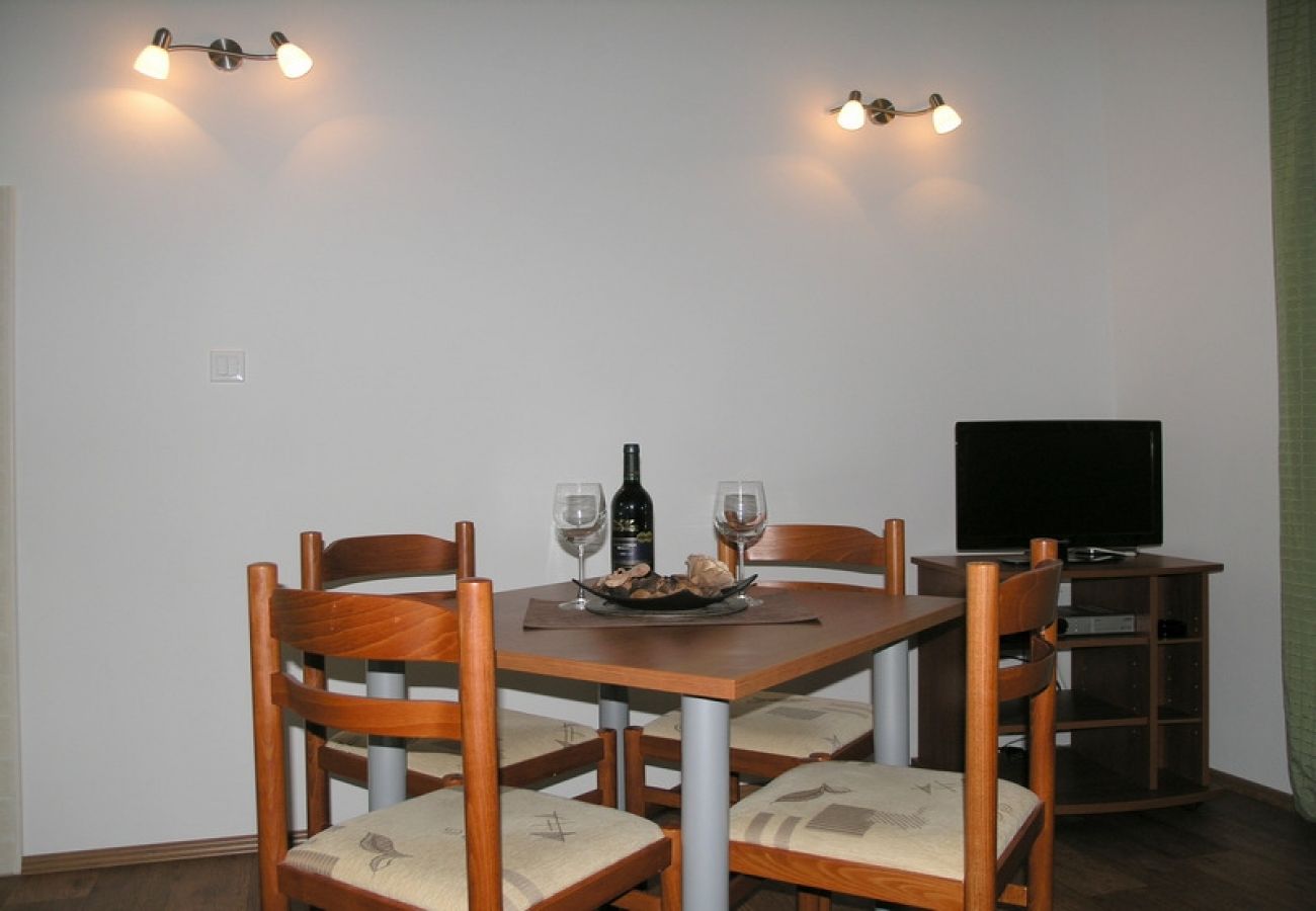 Appartement à Okrug Gornji - Appartement dans Okrug Gornji avec vue mer, terrasse, Climatisation, WIFI (5069-4)