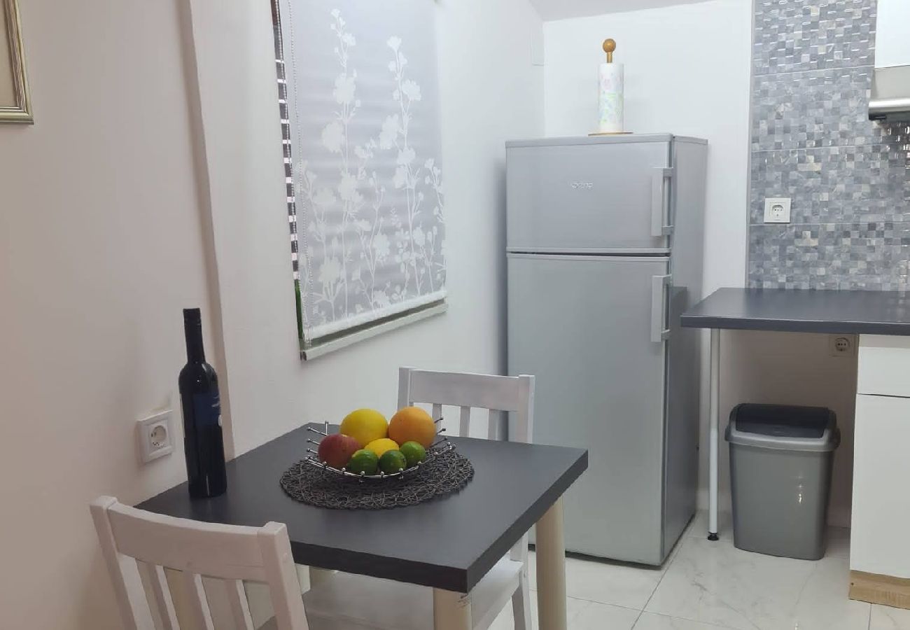 Appartement à Privlaka - Appartement dans Privlaka avec vue mer, terrasse, Climatisation, WIFI (3591-3)