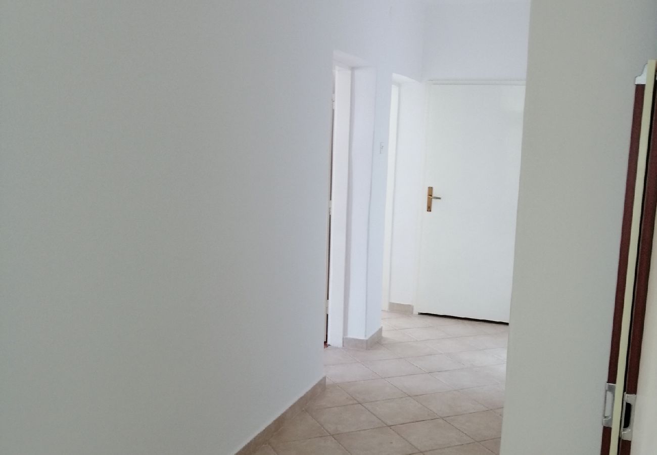 Appartement à Tribunj - Appartement dans Tribunj avec vue mer, Balcon, Climatisation, WIFI (5081-1)