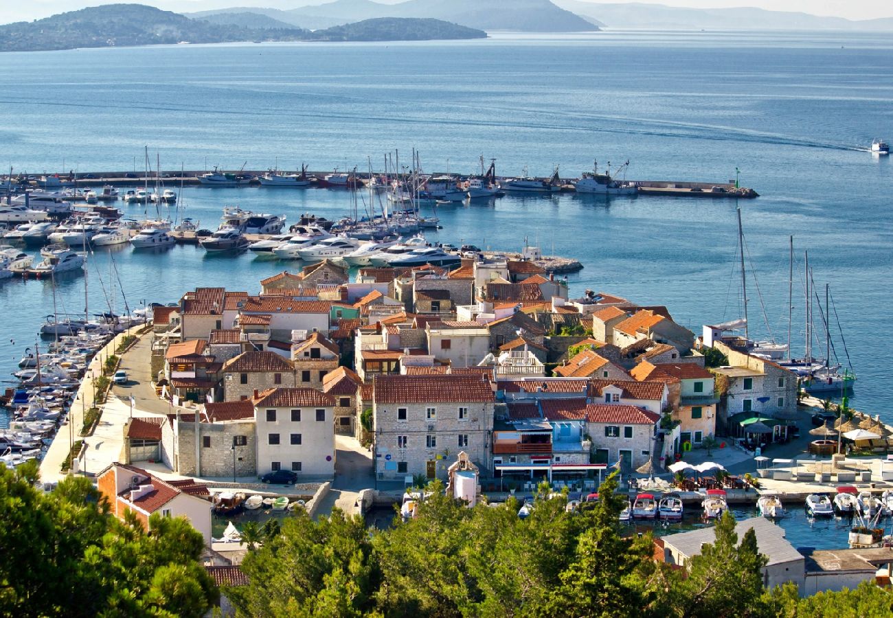 Appartement à Vodice - Ferienwohnung in Vodice mit Meerblick, Terrasse, Klimaanlage, W-LAN (144-2)