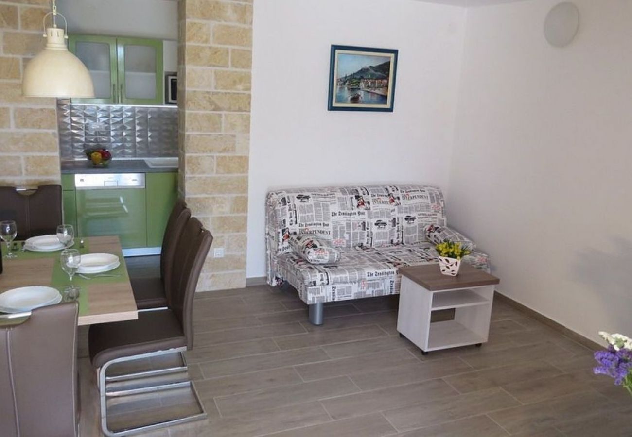 Appartement à Orebic - Appartement dans Orebić avec vue mer, terrasse, Climatisation, WIFI (4202-5)