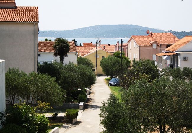Appartement à Vodice - Appartement dans Vodice avec vue mer, Balcon, Climatisation, WIFI (612-4) Appartement à Vodice - Appartement dans Vodice avec vue mer, Balcon, Climatisation, WIFI (612-4)