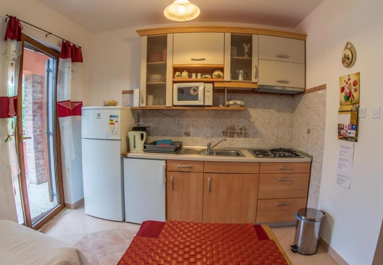 Appartement à Banjole - Appartement dans Banjole avec terrasse, Climatisation, WIFI, Machine à laver (3360-1)