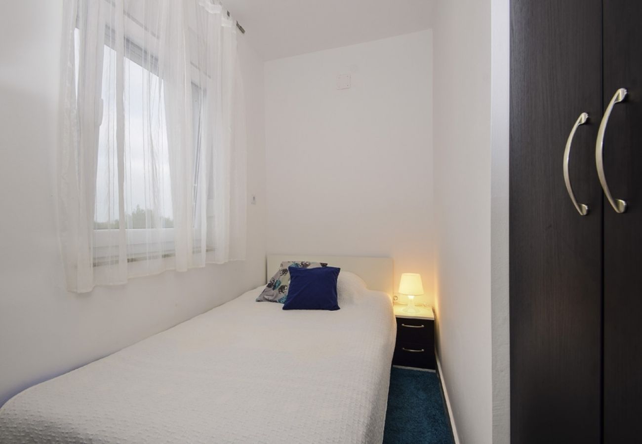 Appartement à Nin - Appartement dans Zaton (Zadar) avec vue mer, Balcon, Climatisation, WIFI (685-2)