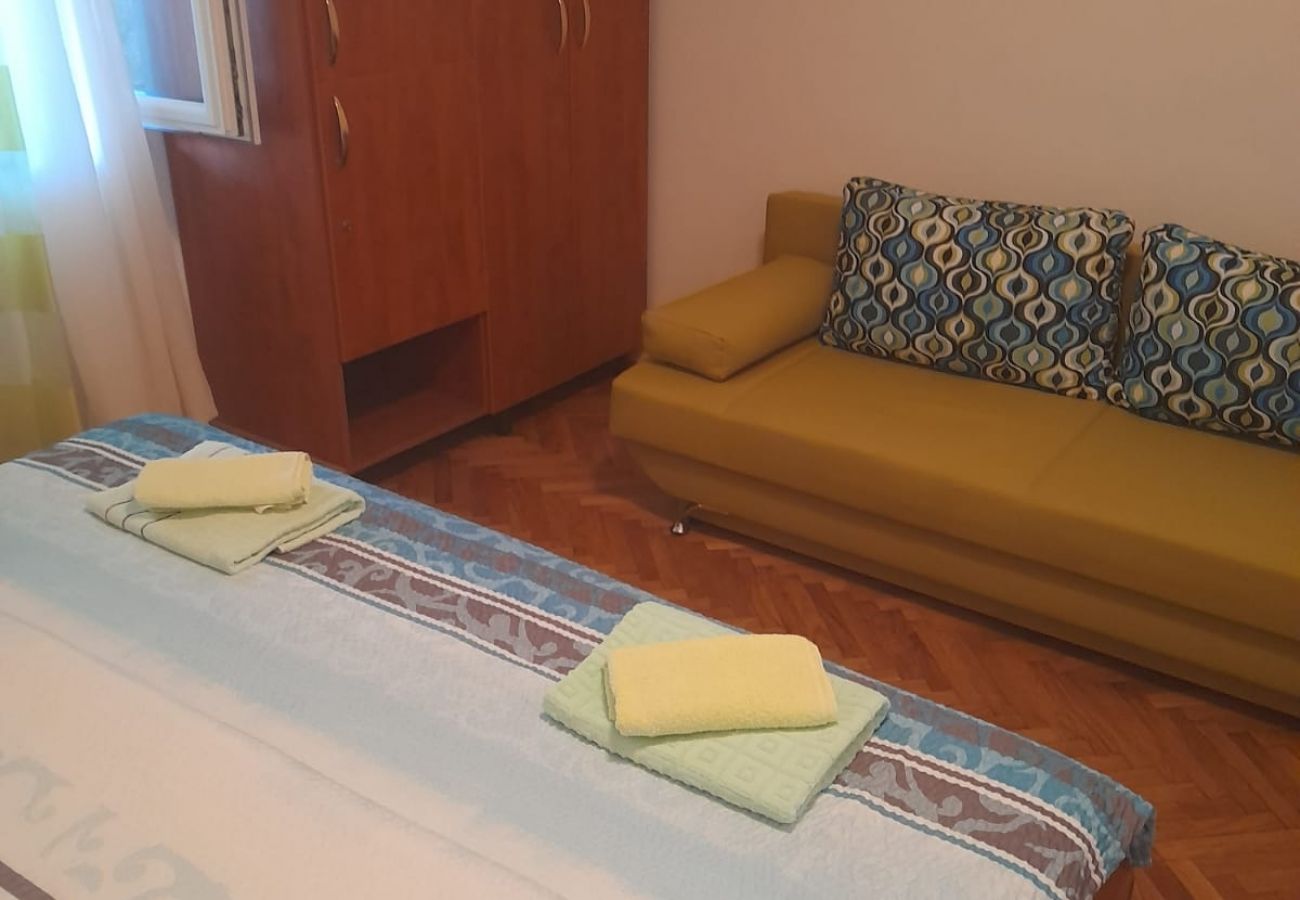 Chambres d'hôtes à Lopar - Chambre dans Lopar avec terrasse, Climatisation, WIFI (3719-3)