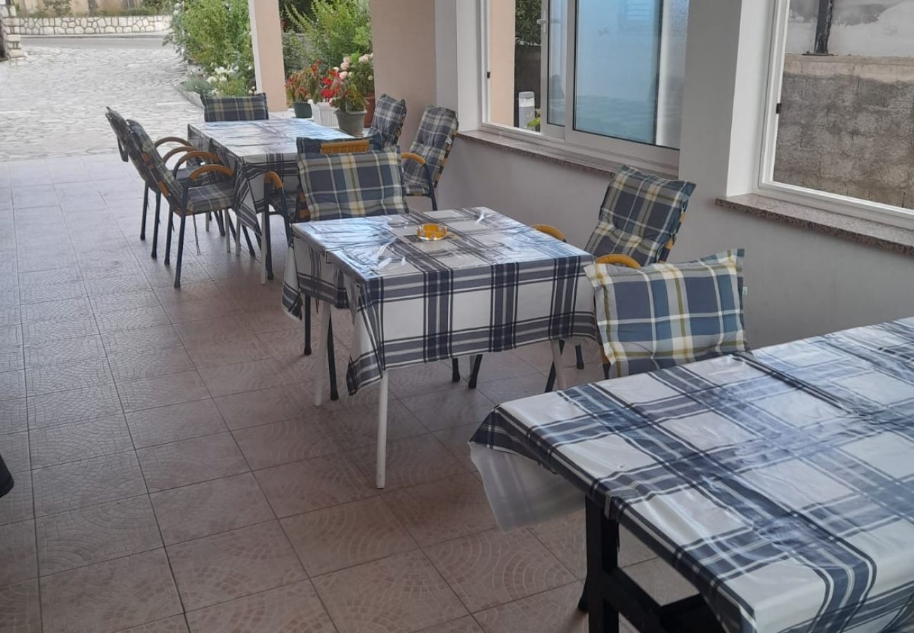 Chambres d'hôtes à Lopar - Chambre dans Lopar avec terrasse, Climatisation, WIFI (3719-3)