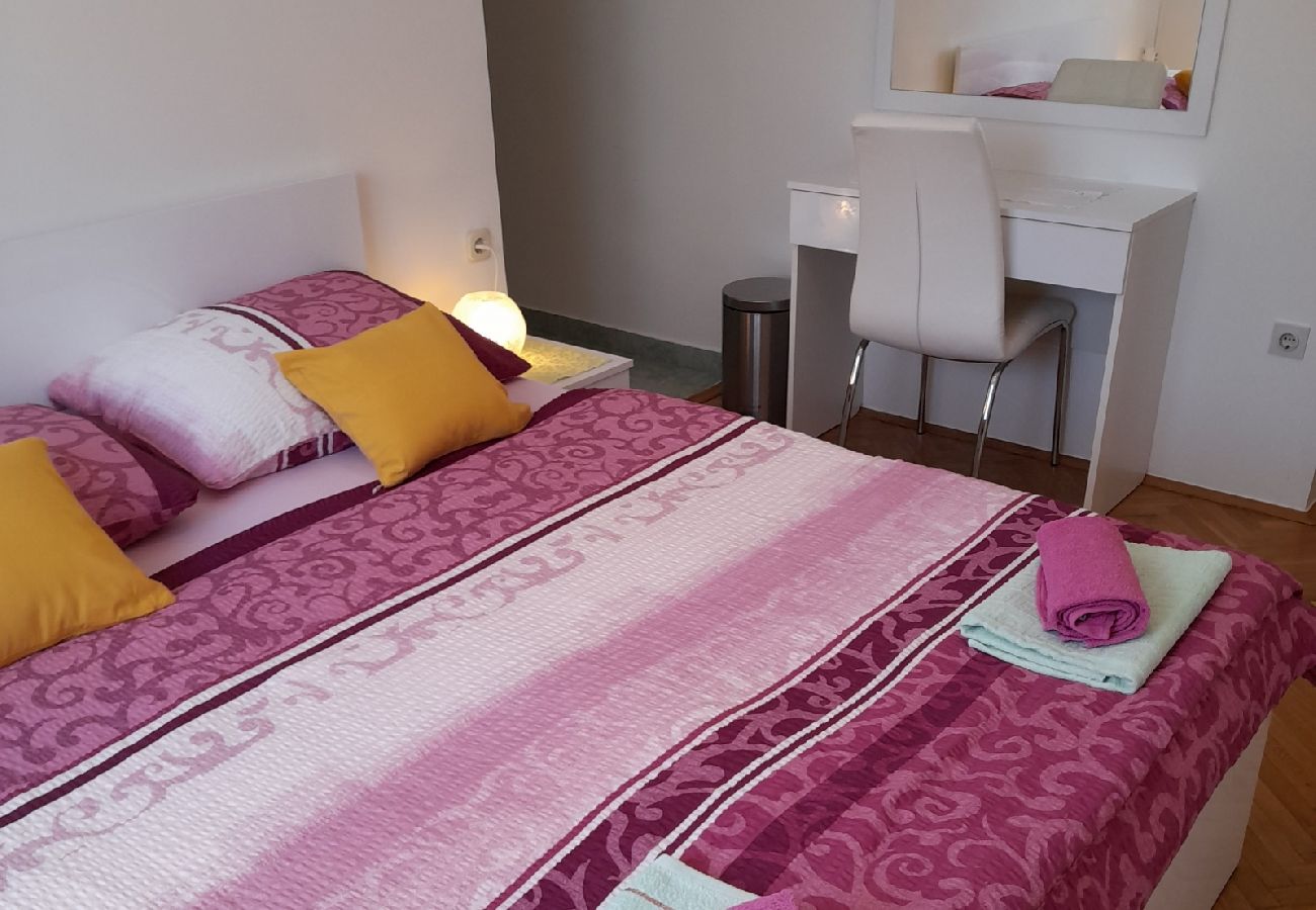 Chambres d'hôtes à Lopar - Chambre dans Lopar avec terrasse, Climatisation, WIFI (3719-4)