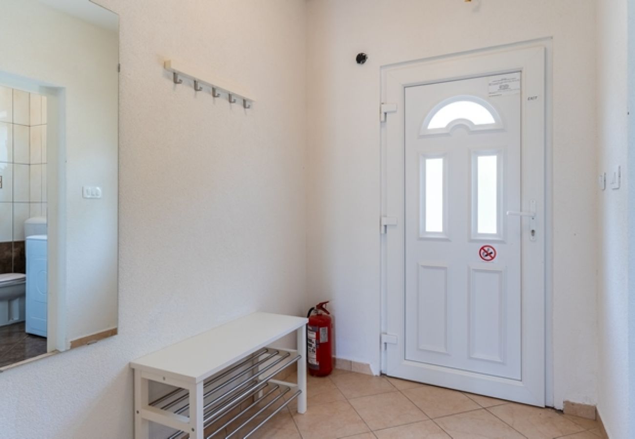 Appartement à Cres - Appartement dans Cres avec Balcon, Climatisation, WIFI, Machine à laver (4249-3)