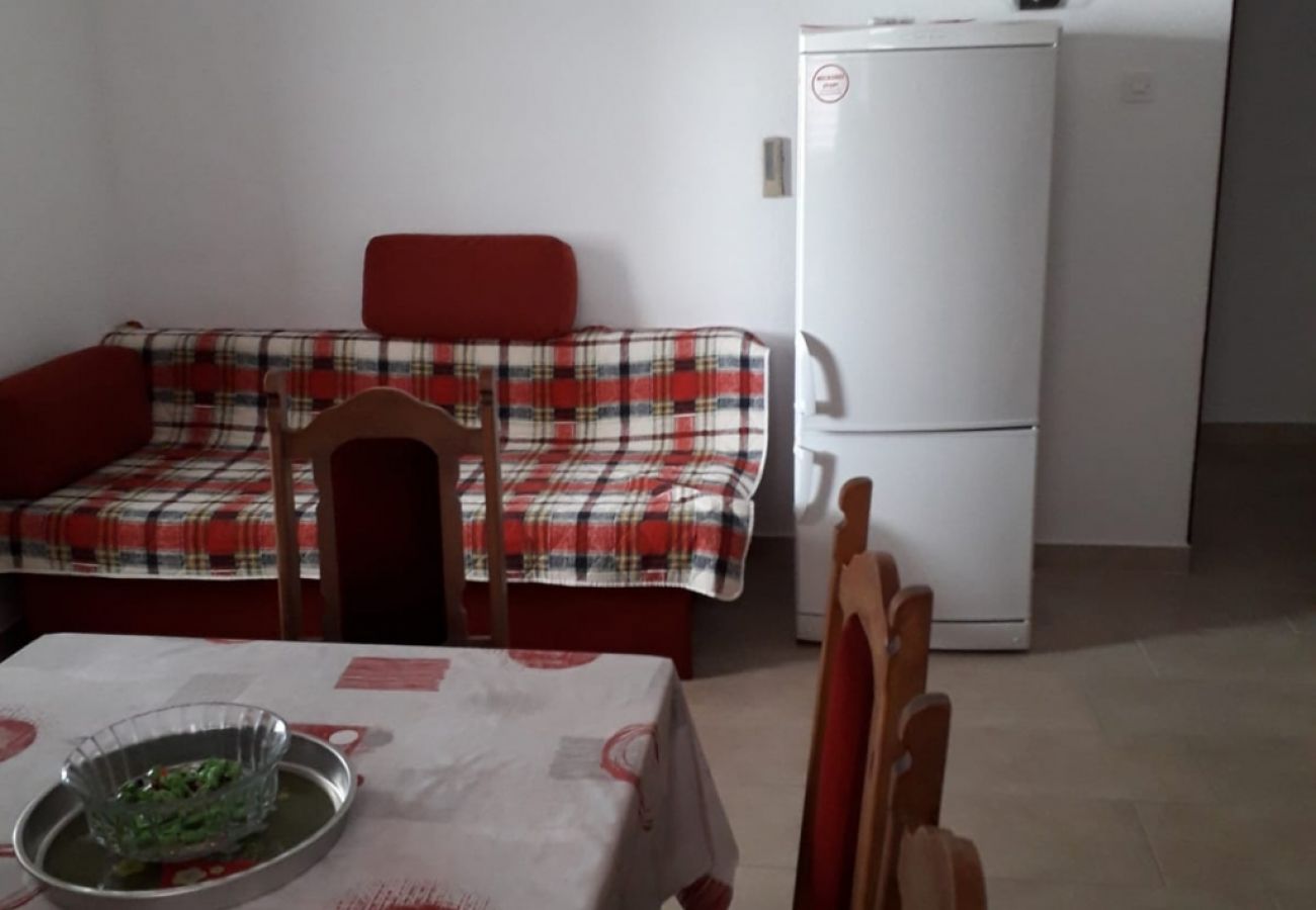 Appartement à Vinišce - Appartement dans Vinišće avec vue mer, terrasse, Climatisation, WIFI (4752-1)