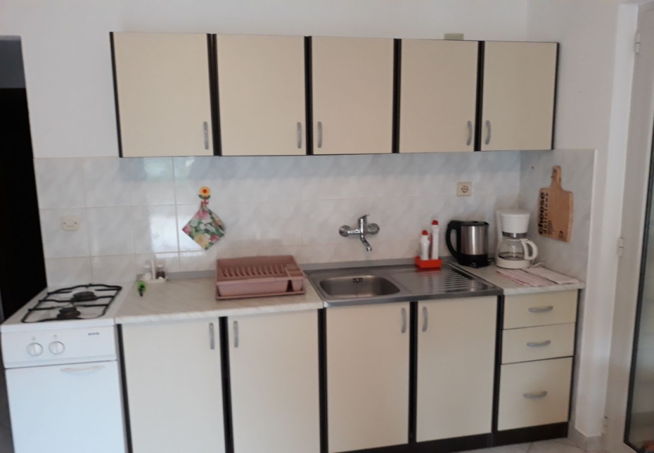 Appartement à Vinišce - Appartement dans Vinišće avec vue mer, Balcon, Climatisation, WIFI (4752-2)