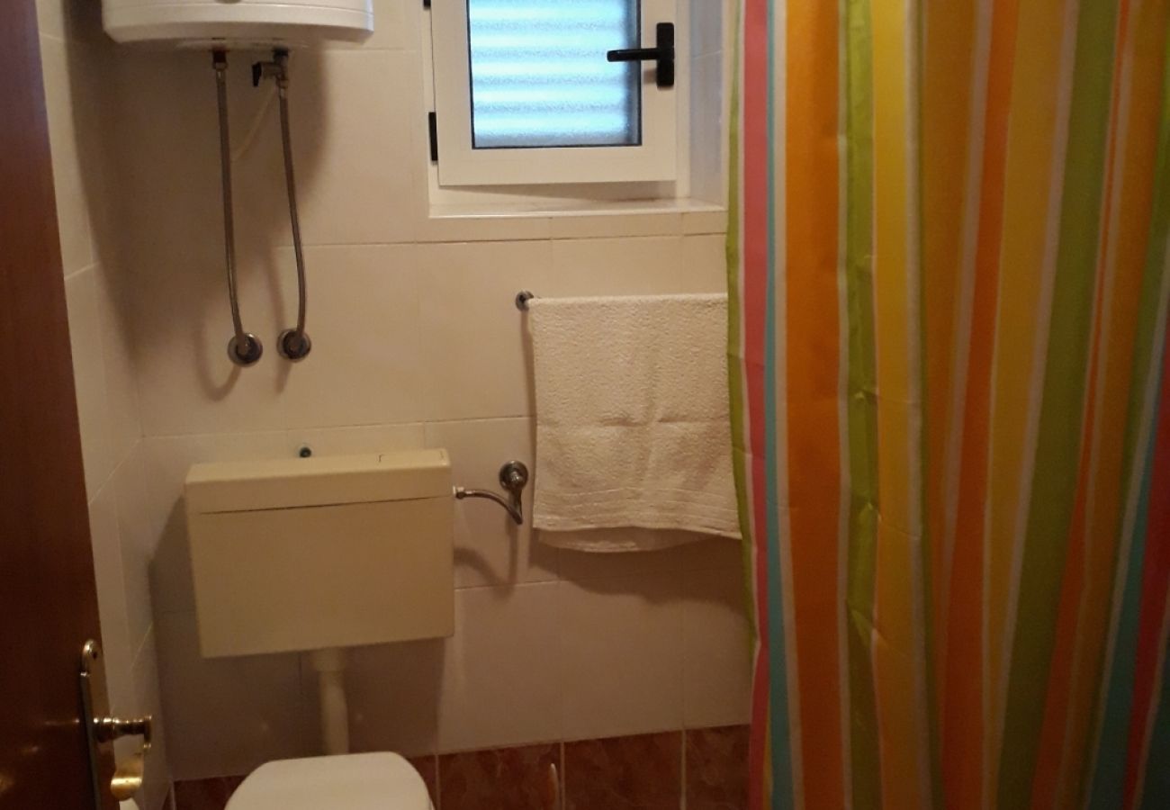 Appartement à Vinišce - Appartement dans Vinišće avec vue mer, Balcon, Climatisation, WIFI (4752-2)