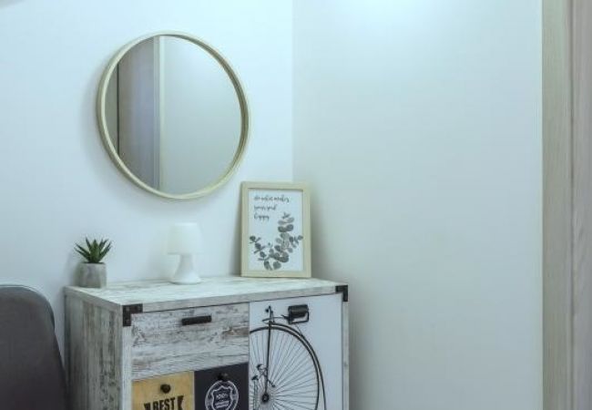 Appartement à Kaštel Novi - Appartement dans Kaštel Novi avec Balcon, Climatisation, WIFI, Machine à laver (5105-1) Appartement à Kaštel Novi - Appartement dans Kaštel Novi avec Balcon, Climatisation, WIFI, Machine à laver (5105-1)