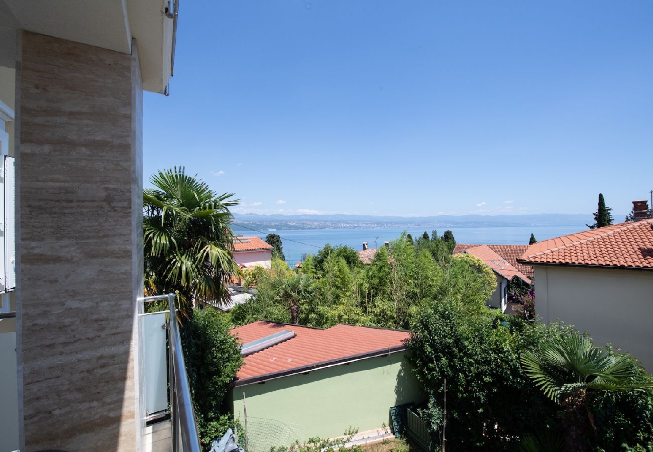 Appartement à Ika - Appartement dans Ika avec vue mer, Balcon, Climatisation, WIFI (5025-4)