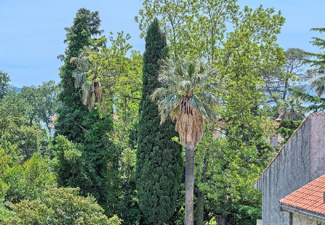 Appartement à Kaštel Lukšic - Appartement dans Kaštel Lukšić avec Balcon, Climatisation, WIFI, Machine à laver (5107-1) Appartement à Kaštel Lukšic - Appartement dans Kaštel Lukšić avec Balcon, Climatisation, WIFI, Machine à laver (5107-1)