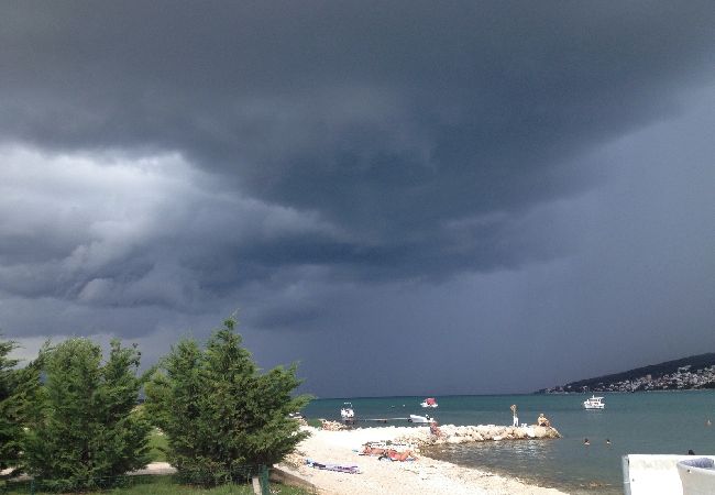 Appartement à Kaštel Lukšic - Appartement dans Kaštel Lukšić avec Balcon, Climatisation, WIFI, Machine à laver (5107-1) Appartement à Kaštel Lukšic - Appartement dans Kaštel Lukšić avec Balcon, Climatisation, WIFI, Machine à laver (5107-1)