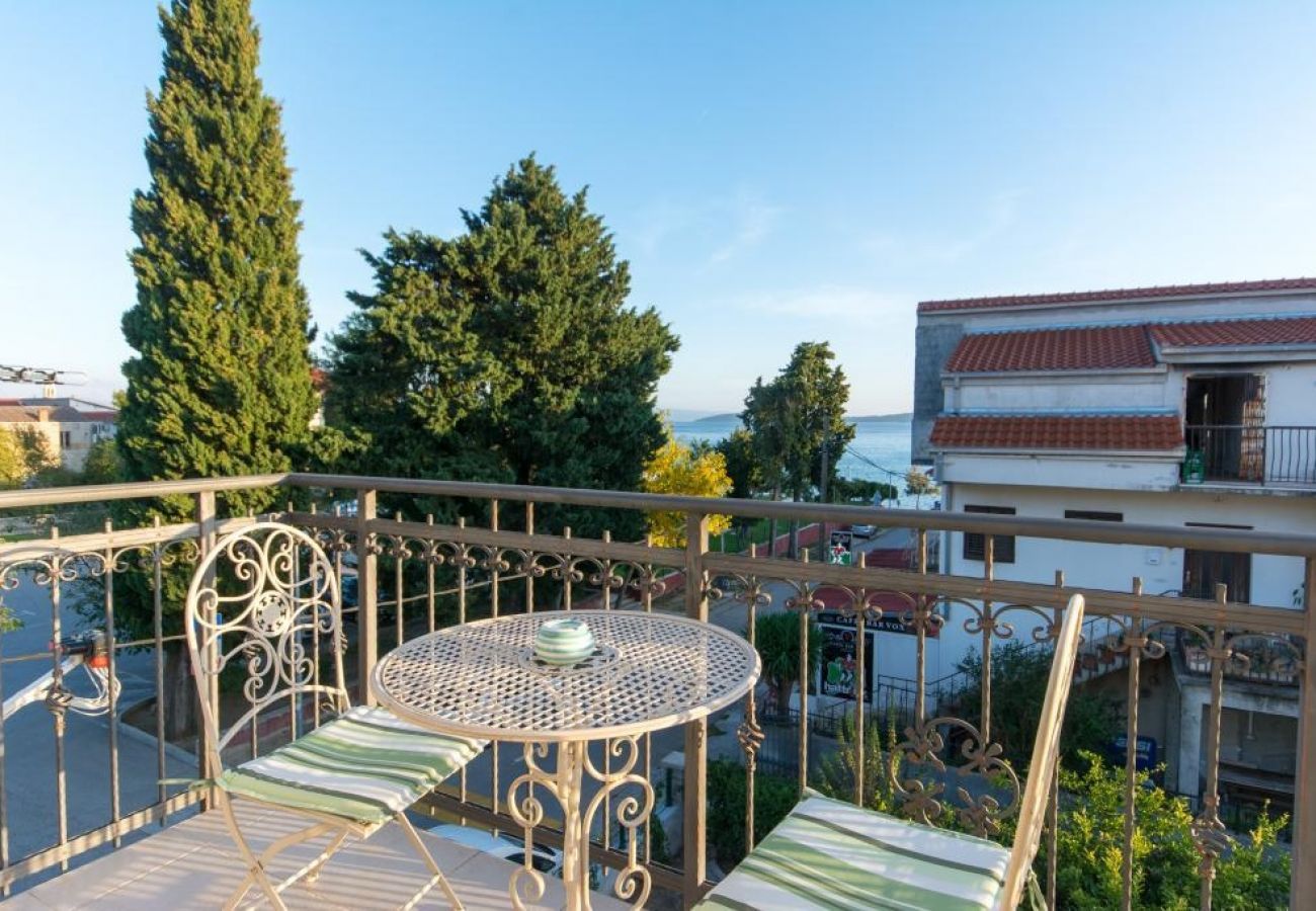 Appartement à Kaštel Novi - Appartement dans Kaštel Novi avec vue mer, Balcon, Climatisation, WIFI (5110-1)