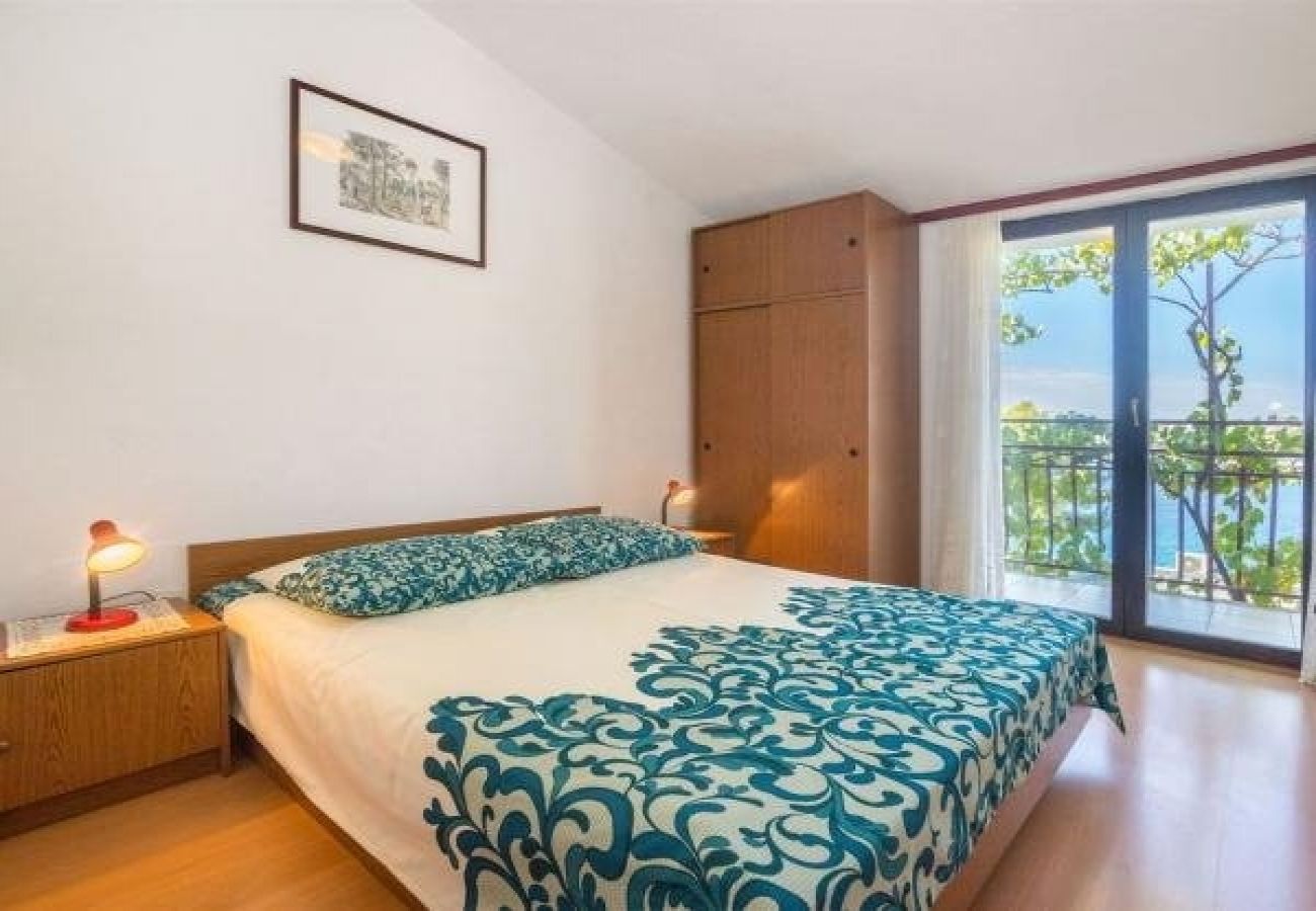 Appartement à Okrug Gornji - Appartement dans Okrug Gornji avec vue mer, Balcon, Climatisation, WIFI (5106-2)