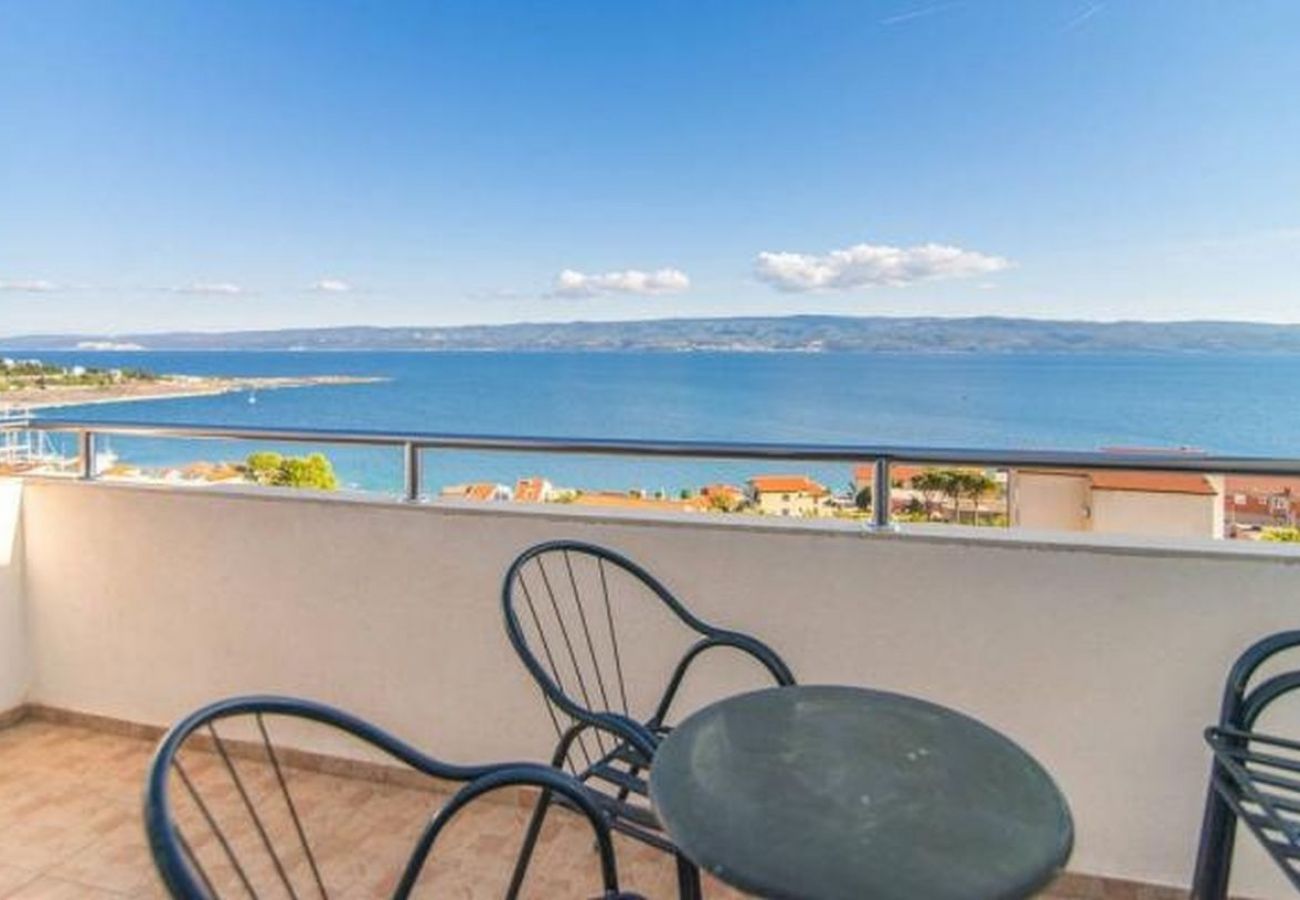 Appartement à Dugi Rat - Appartement dans Dugi Rat avec vue mer, terrasse, Climatisation, WIFI (5113-4)