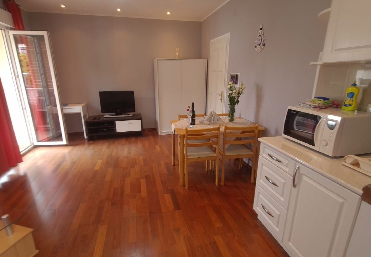 Appartement à Rovinj - Appartement dans Rovinj avec Balcon, Climatisation, WIFI, Machine à laver (5116-2)